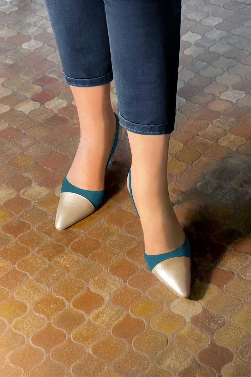 Gold and peacock blue women's slingback shoes. Tapered toe. Very high kitten heels. Worn view - Florence KOOIJMAN
